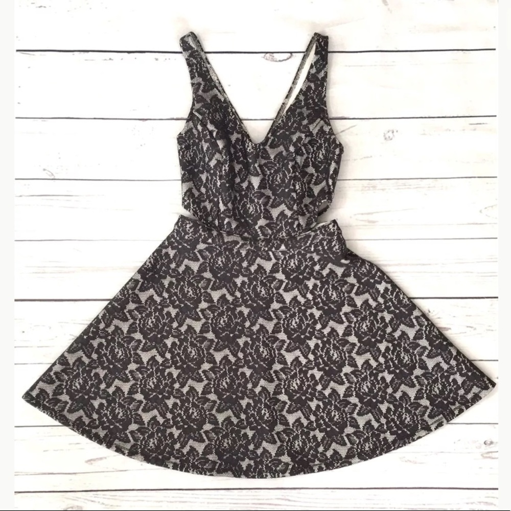 Abercrombie & Fitch Sleeveless Skater Dress